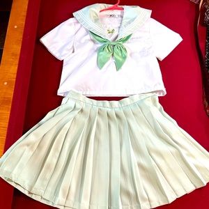 GREEN SCHOOL girl UNIFORM M pleated SKIRT,  WHITE SAILOR shirt preppy sexy SET